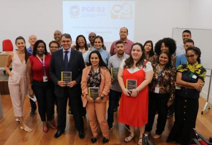 Curso de Acesso e Inclusão Social para Bacharéis de Direito da PGE-RJ é Destaque nos 30 anos da Escola Superior de Advocacia Pública