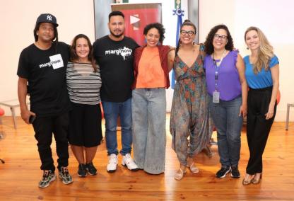 Projeto Sesc RJ e Centro Cultural PGE-RJ Promovem Encontro de Escritor da Favela Antares com alunos de Escolas