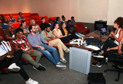 Programa da PGE-RJ de Educação para Bolsistas da FIA Inaugura Aula de Tecnologia