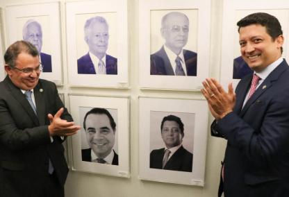 PGE-RJ Inaugura Foto de Bruno Dubeux na Galeria de Ex-Procuradores-Gerais do Estado