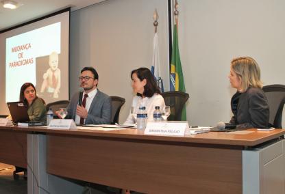 PGE-RJ debate mediação como alternativa para solução de conflitos