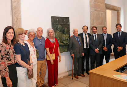 Escultura homenageia Octávio Tarquínio e Lucia Miguel Pereira no Centro Cultural da PGE