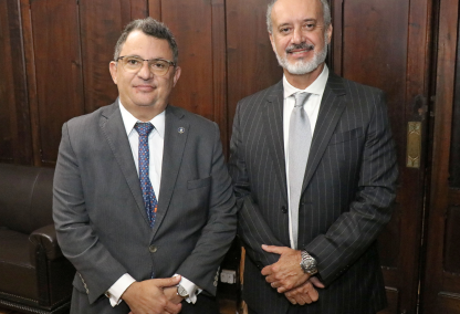 PGE-RJ prestigia solenidade de entrega da Medalha Tiradentes ao Subsecretário Fábio Serrão