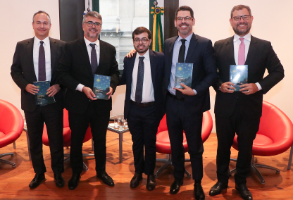Centro Cultural PGE-RJ recebe lançamento de livro sobre reparação integral do dano em casos de corrupção