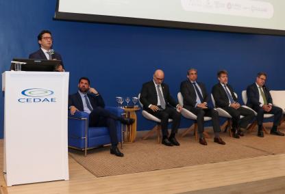 PGE-RJ participa de seminário sobre governança, controle e compromisso público no saneamento