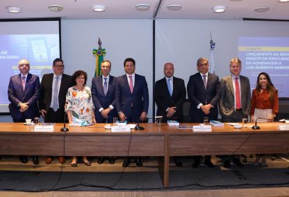 Revista de Direito da PGE-RJ homenageia Luís Roberto Barroso em edição especial